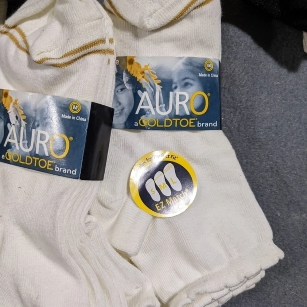 NEW 18 Pair Girls cuff ankle socks size medium 9- 1 1/2 AURO gold‎ toe